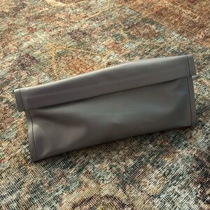 Dyson Blowdryer Silver Bag with heat protecting mat